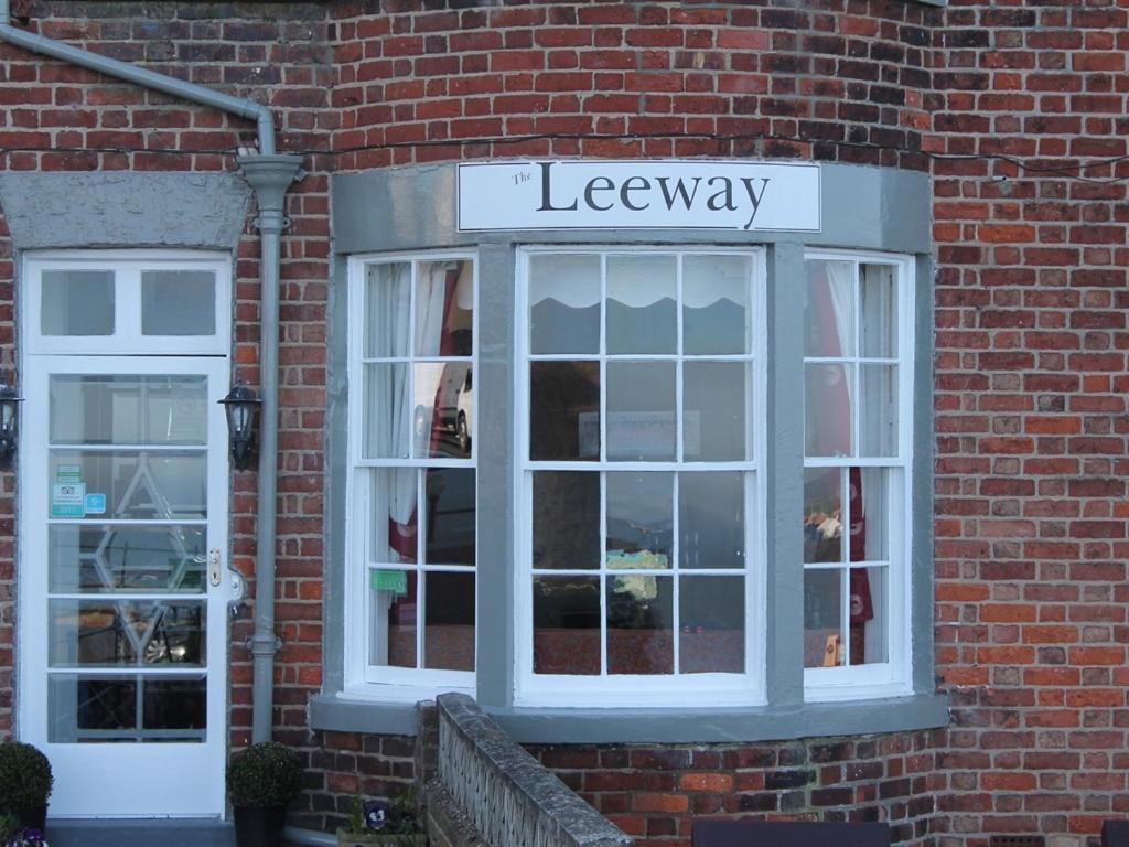 The Leeway Hotel Scarborough Room photo